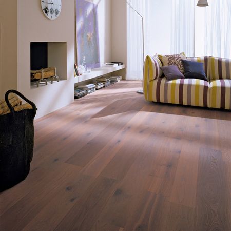 mafi - Holz im Wohnzimmer