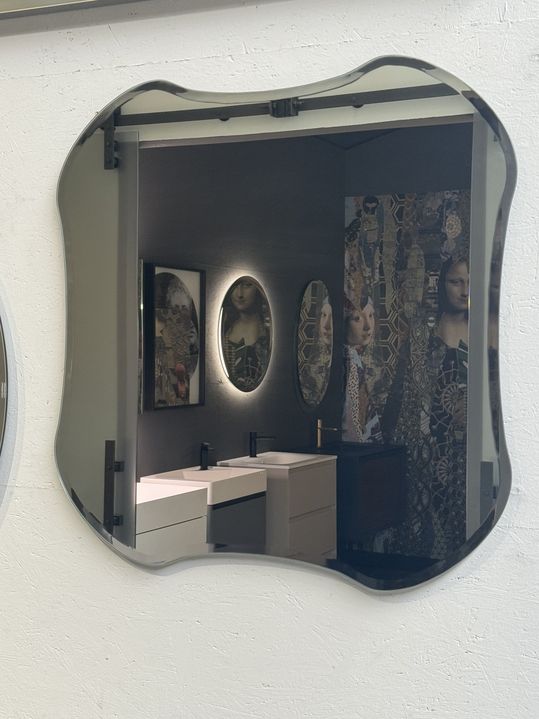 Showroom Antonio Lupi Spiegel Luxor Frankfurt