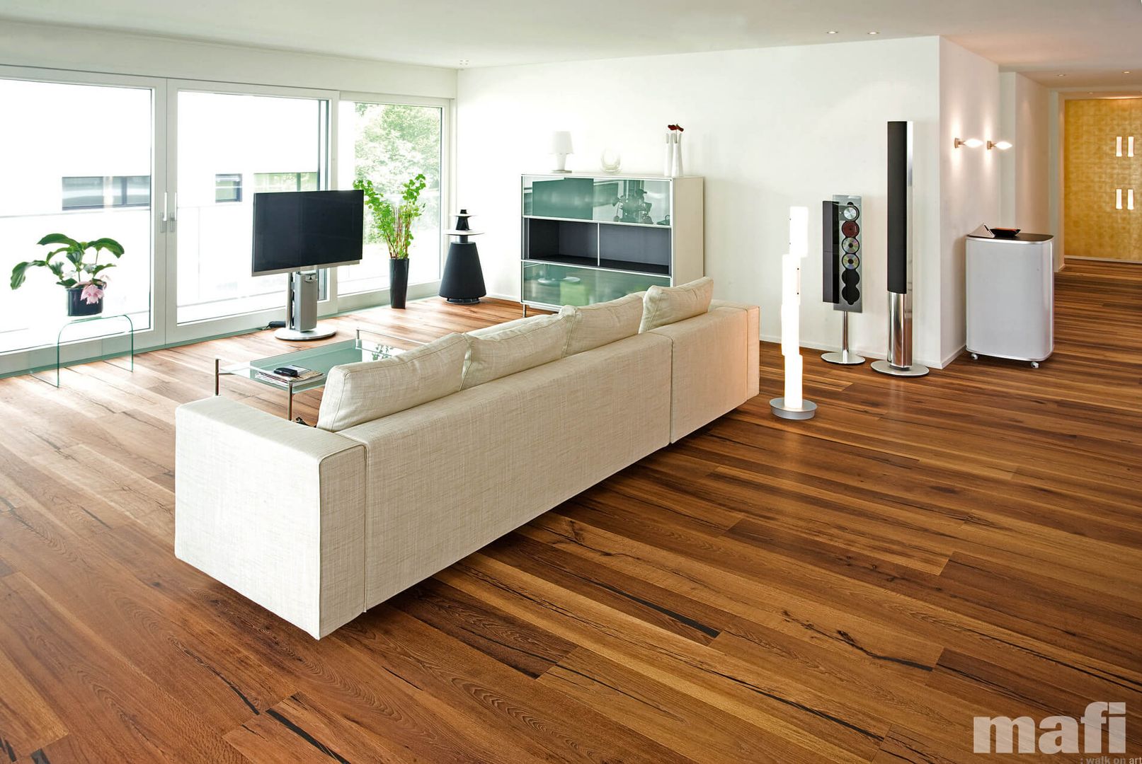 mafi - Holz im Wohnzimmer